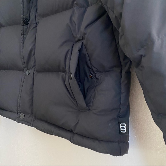 Aritzia Black The Super Puff Shorty - Picture 6 of 10